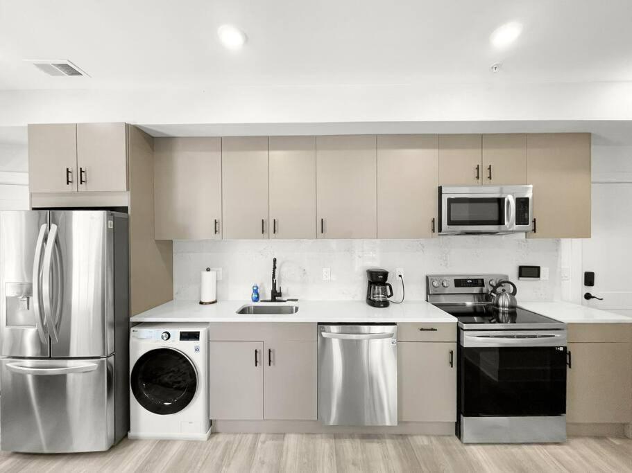 Classy Capitol Hill Apt, Steps From Dc Attraction واشنطن المظهر الخارجي الصورة