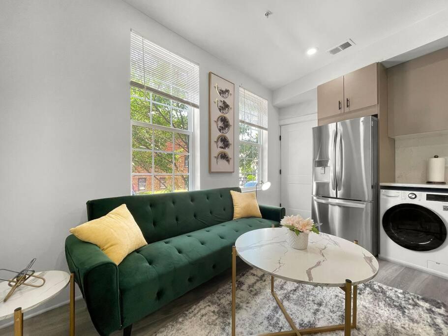 Classy Capitol Hill Apt, Steps From Dc Attraction واشنطن المظهر الخارجي الصورة